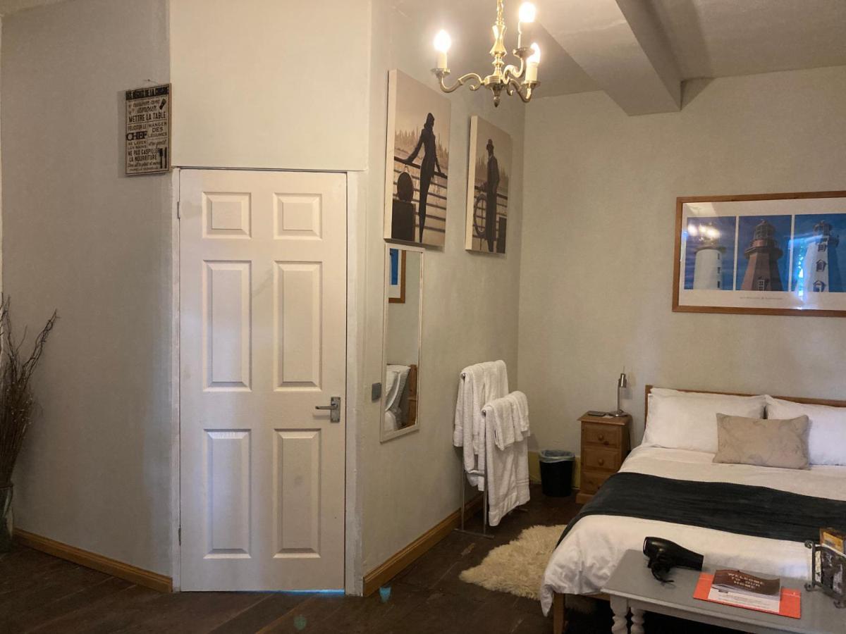 7 Dagnaud De La Tude Our Family Farmhouse Style Home With En-Suite Montboyer Exterior foto